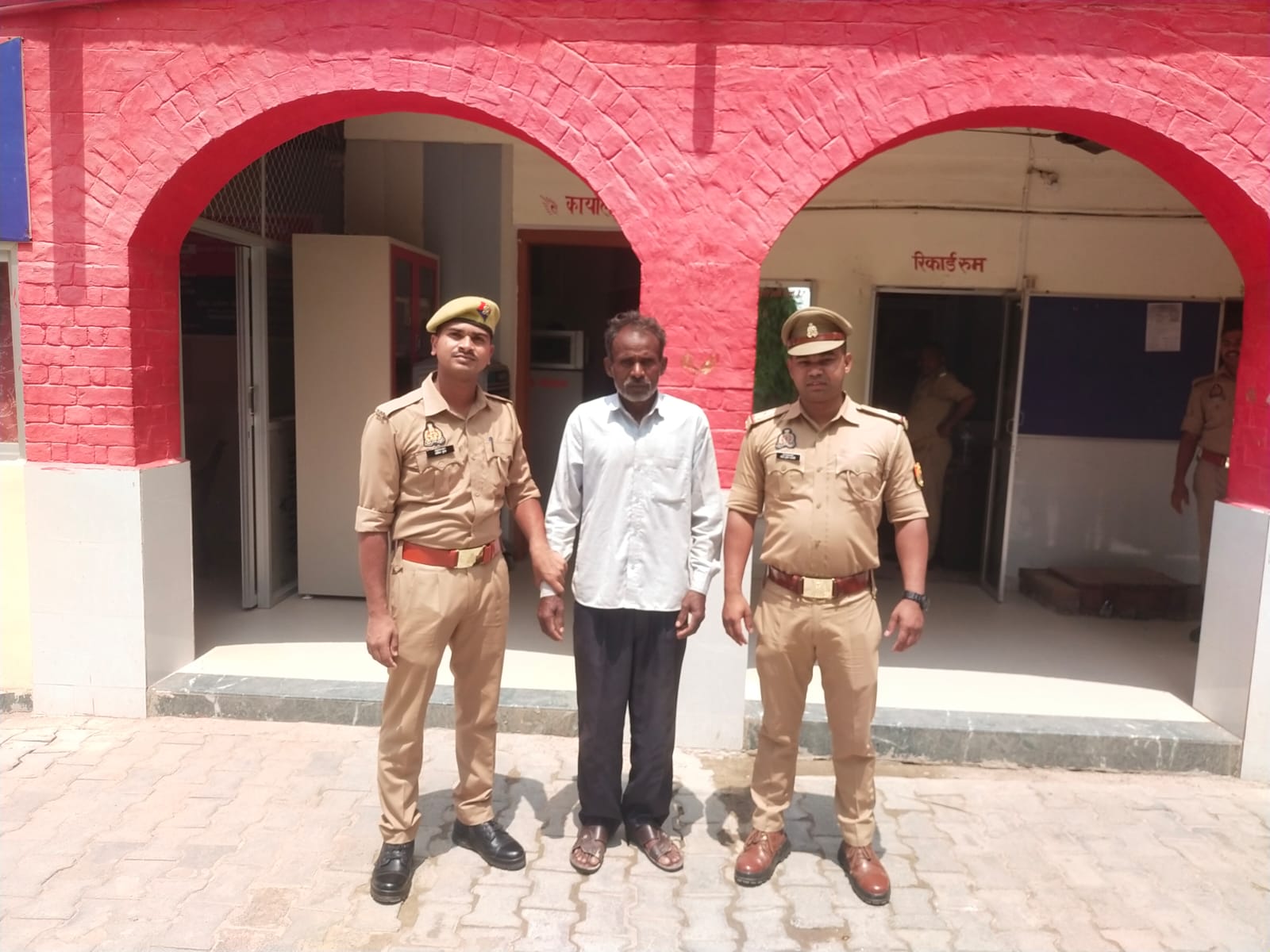 मानसिक रूप से कमजोर युवती से छेड़छाड़ व मारपीट का आरोपी गिरफ्तार