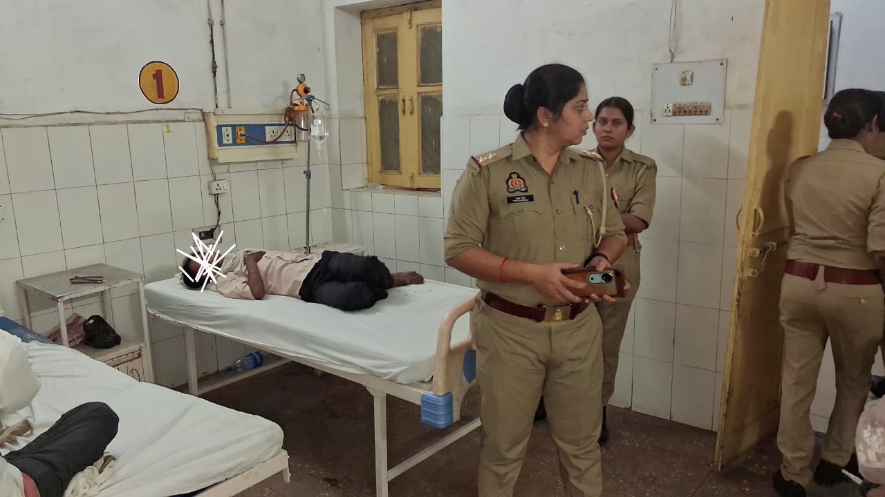 निजामाबाद थाने में न्याय न मिलने से आहत विधवा महिला के जहरीला पदार्थ खाने का आरोप, हालत बिगड़ने पर मंडलीय अस्पताल रेफर