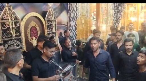 दो मुहर्रम पर सरायमीर में निकला शबीह-ए-जुलजनाह व अलम का जुलूस, कर्बला के पैगाम को किया याद